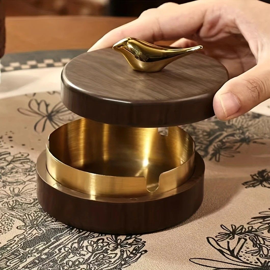 Luxury Desktop Ashtray | Creative High-End Living Room Decor, Personalized Car Ashtray with Lid, Retro Aesthetic, Perfect Gift for Homeowners, Golden Bird Golden Liner