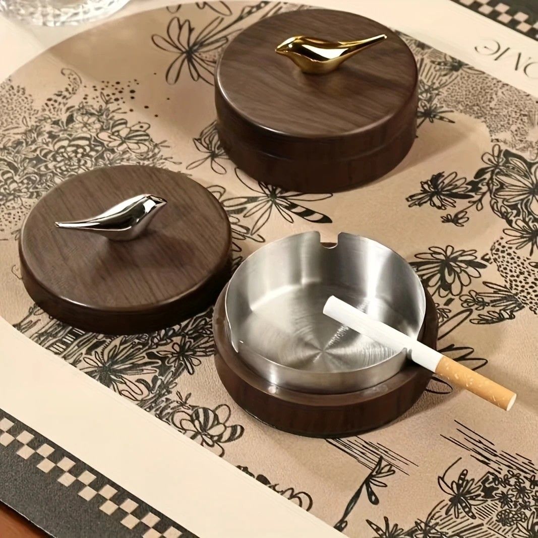 Luxury Desktop Ashtray | Creative High-End Living Room Decor, Personalized Car Ashtray with Lid, Retro Aesthetic, Perfect Gift for Homeowners, Golden Bird Golden Liner
