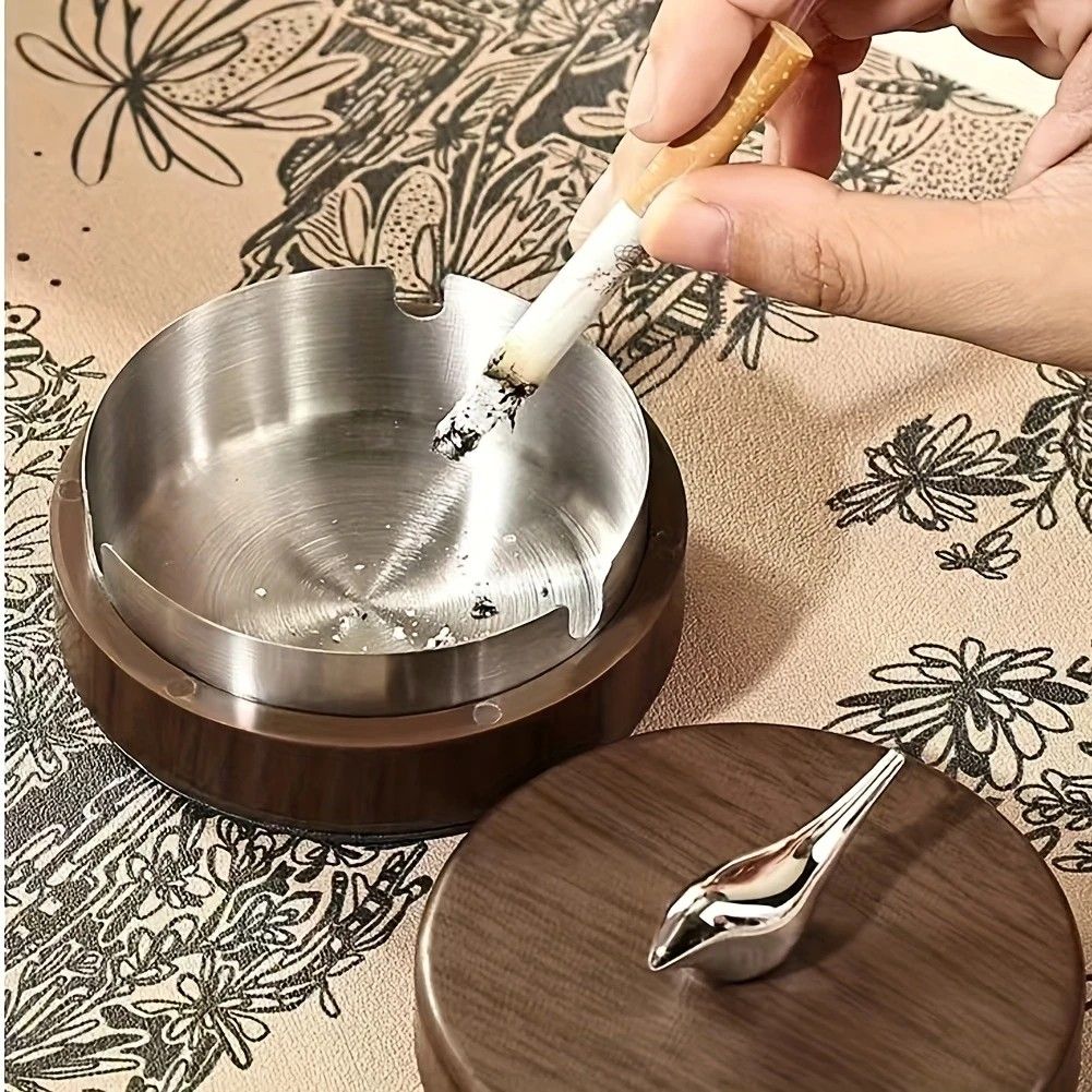 Luxury Desktop Ashtray | Creative High-End Living Room Decor, Personalized Car Ashtray with Lid, Retro Aesthetic, Perfect Gift for Homeowners, Golden Bird Golden Liner