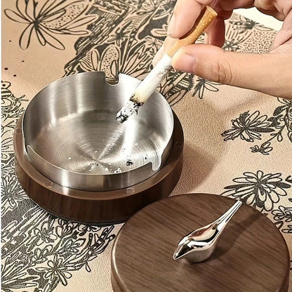 Luxury Desktop Ashtray | Creative High-End Living Room Decor, Personalized Car Ashtray with Lid, Retro Aesthetic, Perfect Gift for Homeowners, Golden Bird Golden Liner