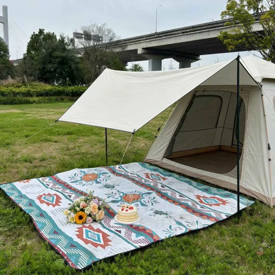 Extra Large Waterproof Picnic Blanket - Perfect for Family Gatherings & Outdoor Adventures